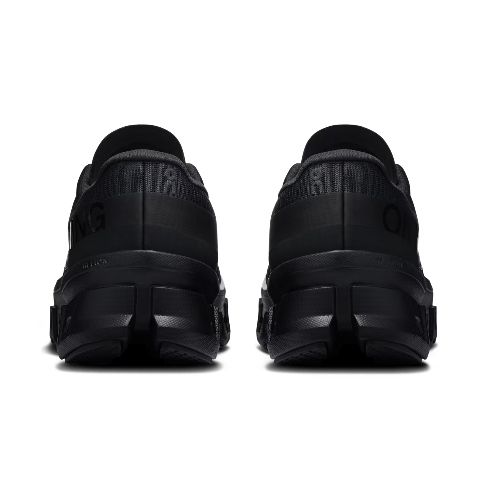 On - Tenis "Cloudmonster 1" - Triple Black (Mujer)