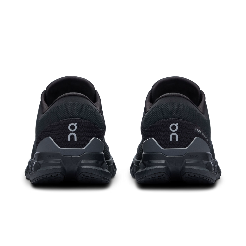On - Tenis "Cloud X 4" - All Black (Mujer)