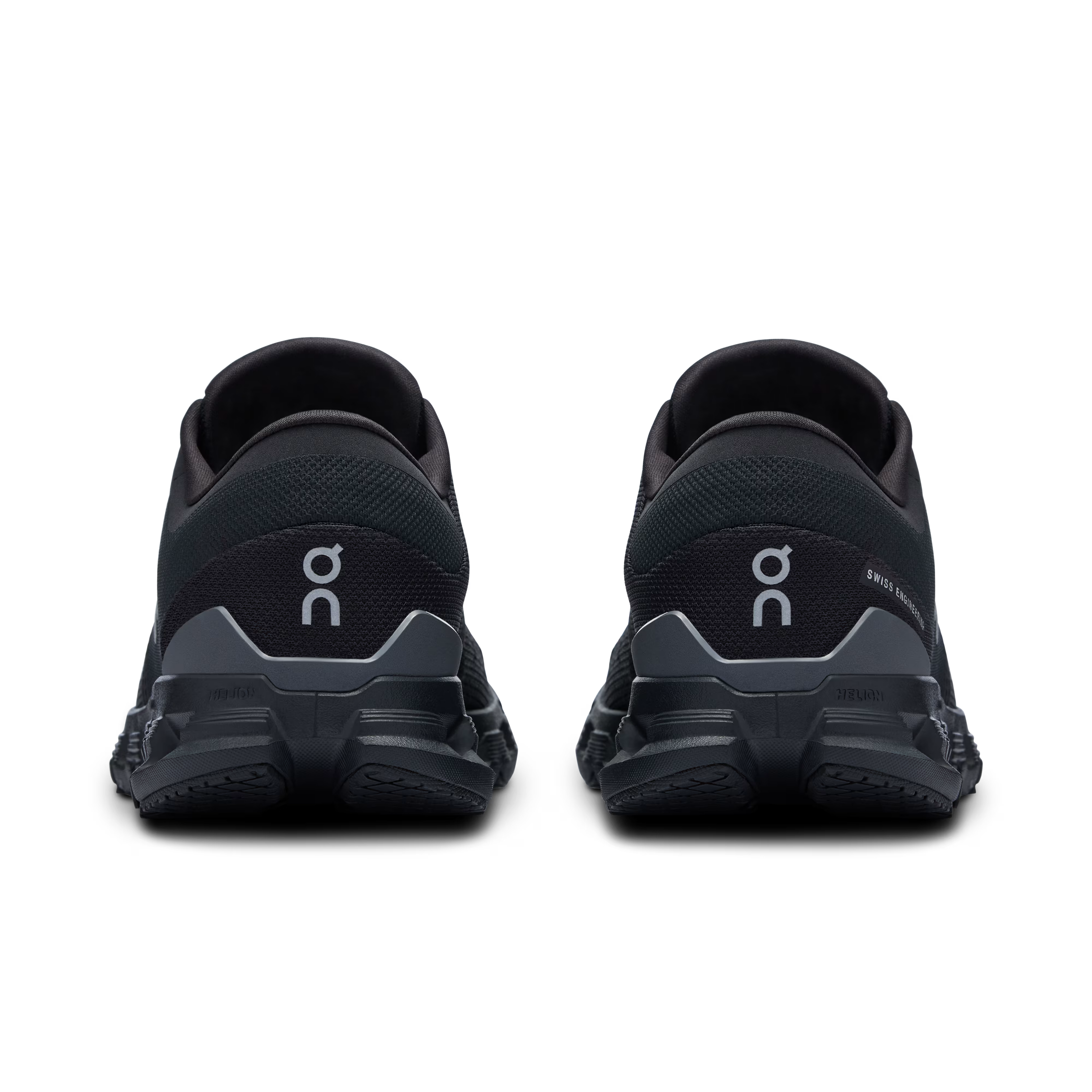 On - Tenis "Cloud X 4" - All Black (Mujer)
